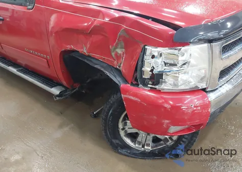 2008 Chevrolet Silverado Lt1 z USA, uszkodzony, nr VIN 2GCEK13M681194229